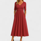 Phoebe – Elegant Midi Klänning