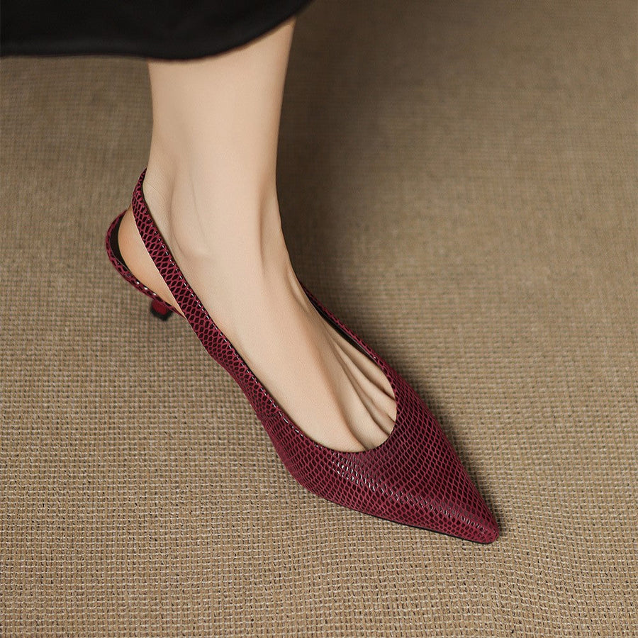 Delphine | Spetsiga slingback-pumps