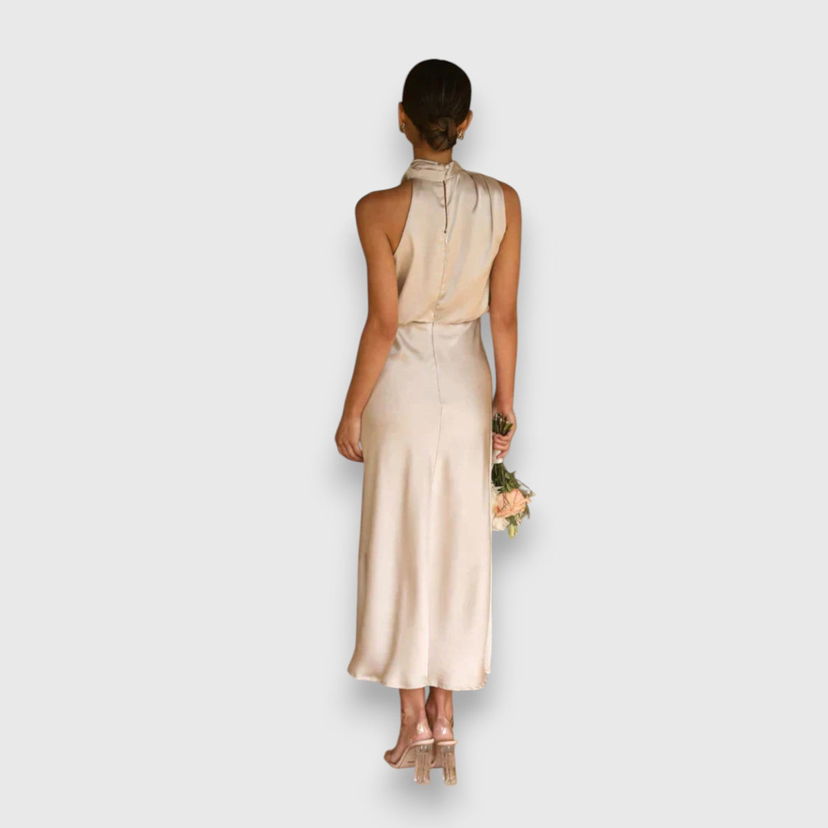 Zenaida – elegant klänning med feminin känsla