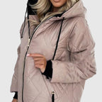 Deyn – mjuk och elegant jacka med huva